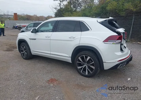 2024 Volkswagen Atlas Cross Sport 2.0T Sel Premium R-Line z USA, uszkodzony, nr VIN 1V2FE2CA9RC205192